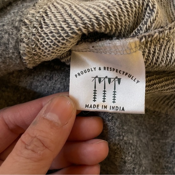 Akomplice Grey Black Sweatshirt Men’s Small - Picture 6 of 10